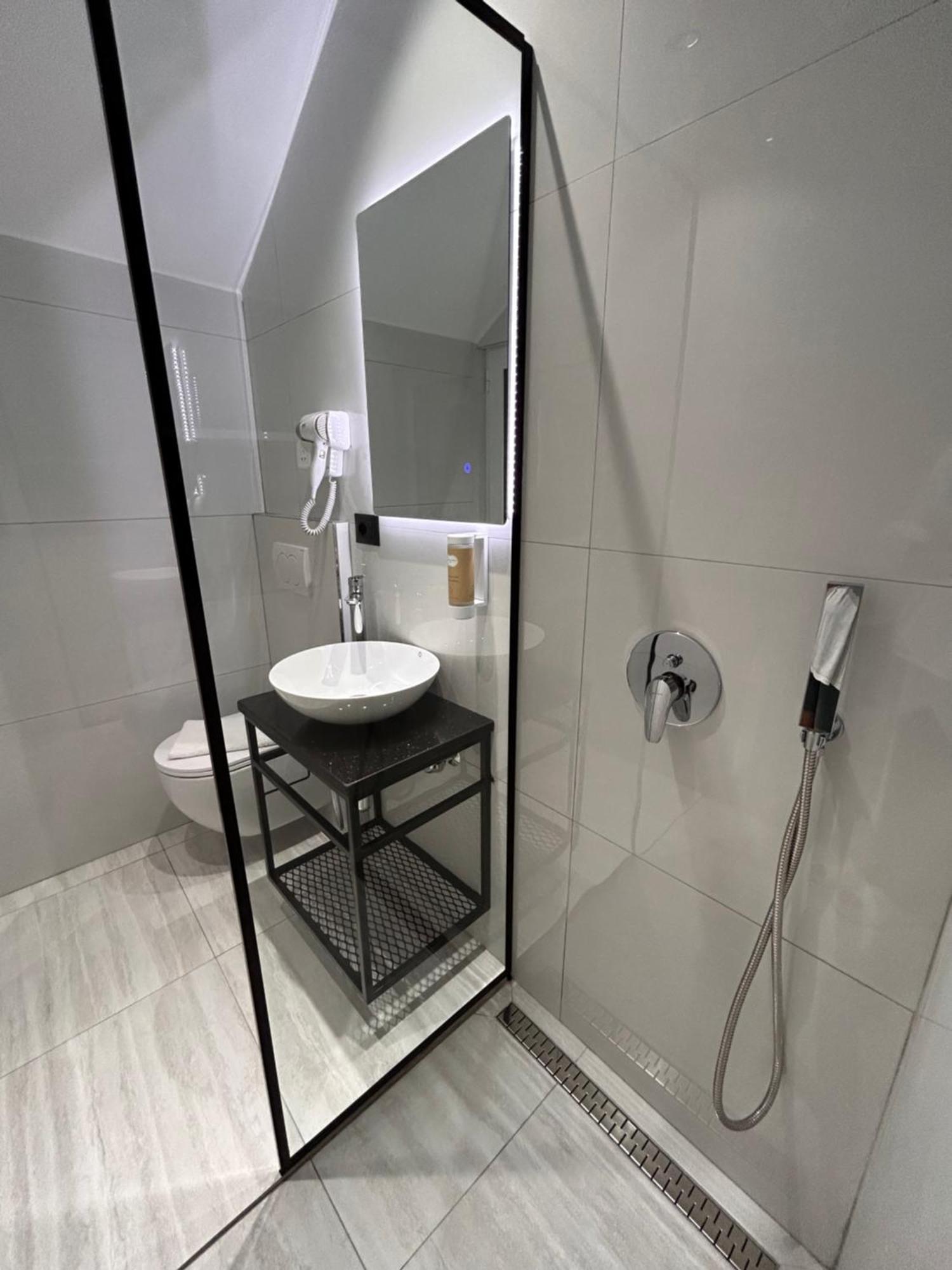 Crown Apartment Sarandë Exteriér fotografie